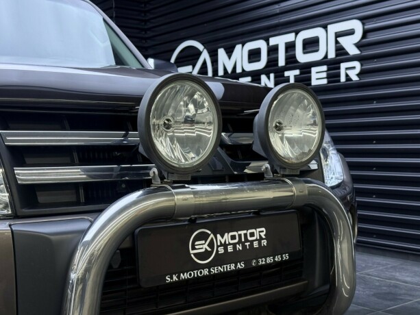 mitsubishi-pajero-diesel-2011-big-4