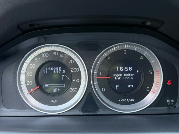 volvo-xc-70-diesel-2013-big-16