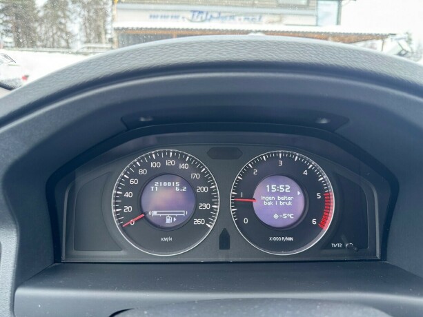 volvo-v70-diesel-2010-big-19