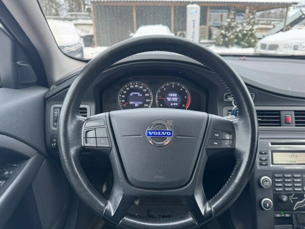 volvo-v70-diesel-2010-big-20