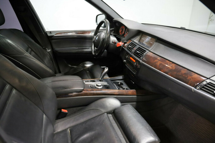 bmw-x5-diesel-2007-big-9