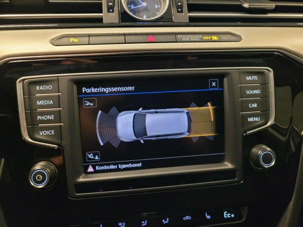 volkswagen-passat-elektrisitetbensin-2017-big-26