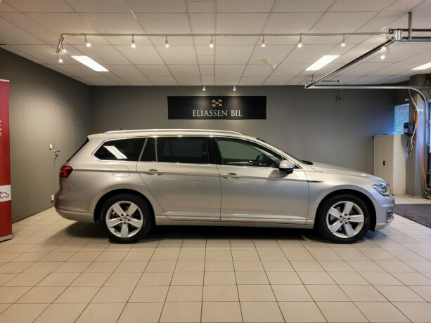 volkswagen-passat-elektrisitetbensin-2017-big-3