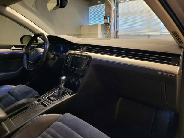 volkswagen-passat-elektrisitetbensin-2017-big-13