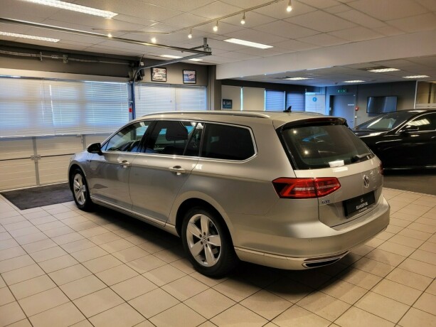 volkswagen-passat-elektrisitetbensin-2017-big-6