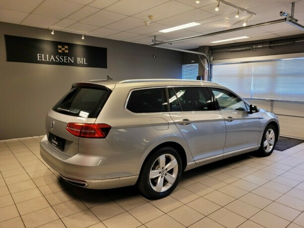 volkswagen-passat-elektrisitetbensin-2017-big-4