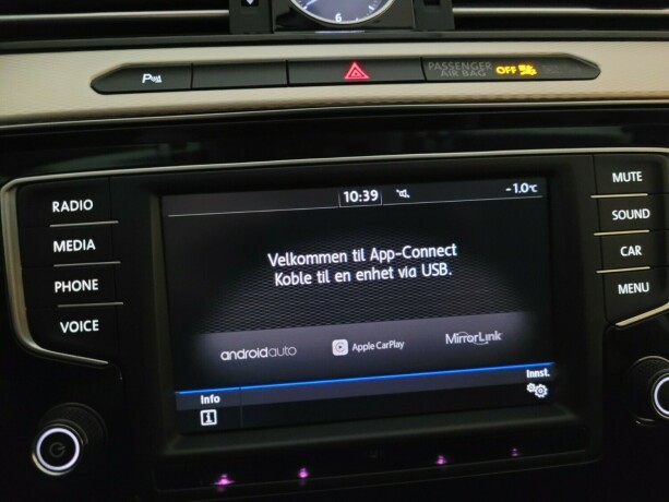 volkswagen-passat-elektrisitetbensin-2017-big-28