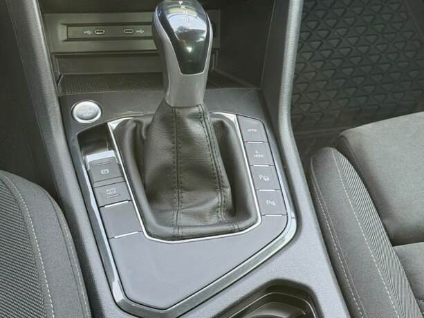 volkswagen-tiguan-elektrisitetbensin-2021-big-11