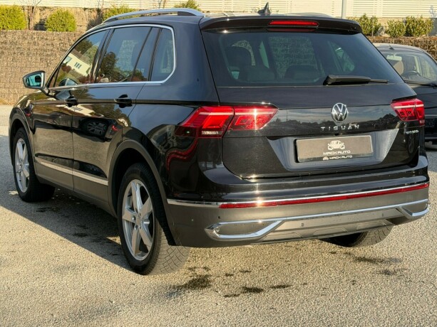 volkswagen-tiguan-elektrisitetbensin-2021-big-3