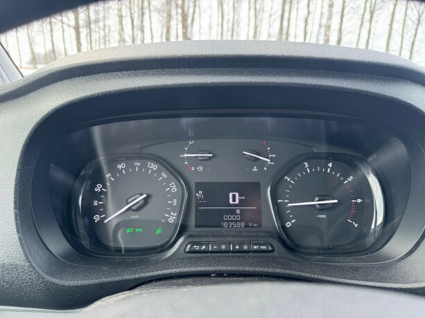 citroen-jumpy-diesel-2017-big-15