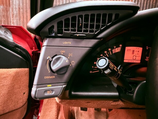 chevrolet-corvette-bensin-1990-big-29