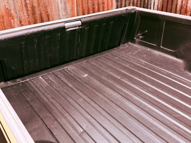 ford-andre-bensin-1977-big-11