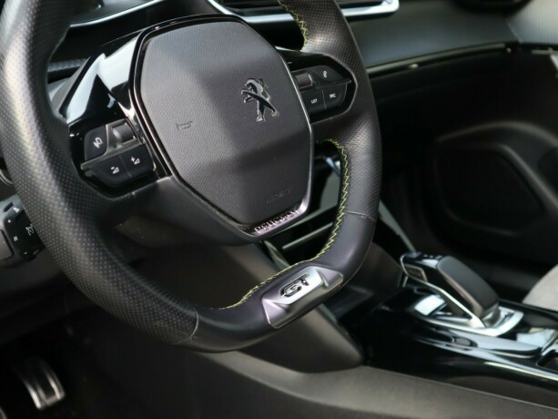 peugeot-2008-elektrisitet-2020-big-14