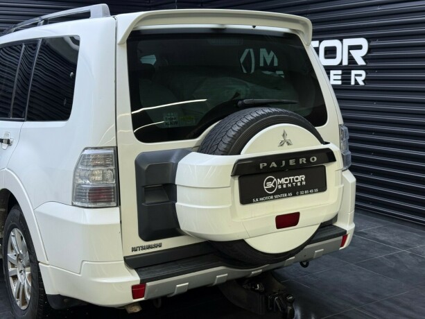 mitsubishi-pajero-diesel-2013-big-5