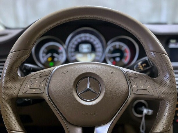 mercedes-benz-cls-diesel-2012-big-20