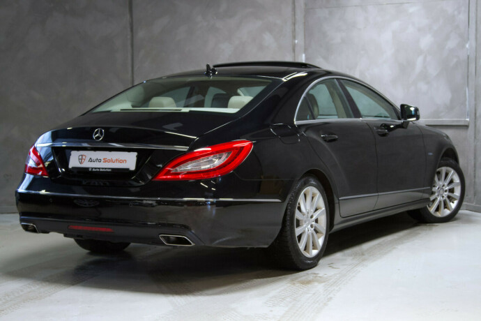 mercedes-benz-cls-diesel-2012-big-1
