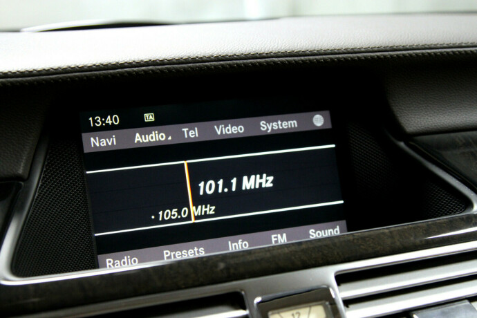 mercedes-benz-cls-diesel-2012-big-12