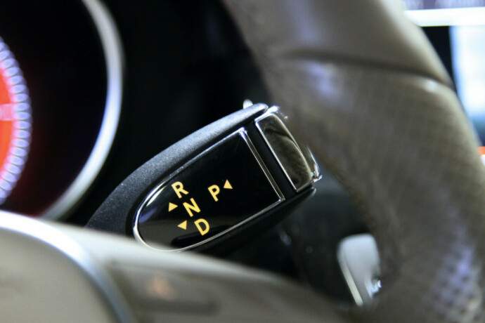 mercedes-benz-cls-diesel-2012-big-22