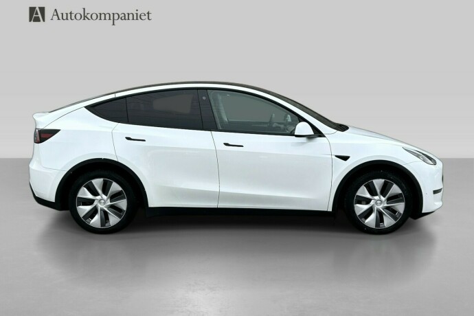 tesla-model-y-elektrisitet-2023-big-7
