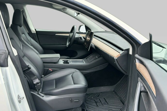 tesla-model-y-elektrisitet-2023-big-10