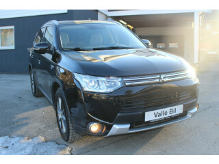 Mitsubishi | Outlander | Elektrisitet+bensin | 2015