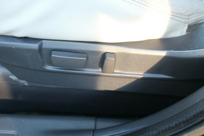 mitsubishi-outlander-elektrisitetbensin-2015-big-12