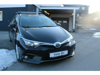 Toyota | Auris | Elektrisitet+bensin | 2016