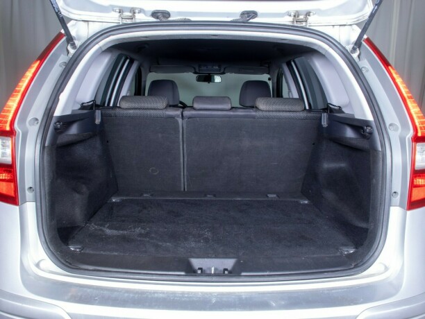 hyundai-i30-diesel-2012-big-10