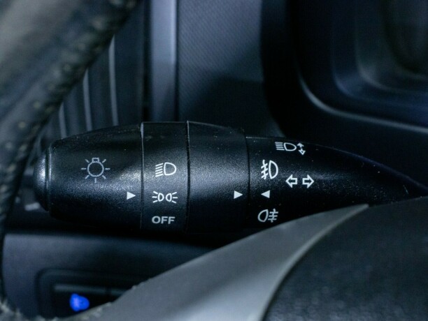 hyundai-i30-diesel-2012-big-27