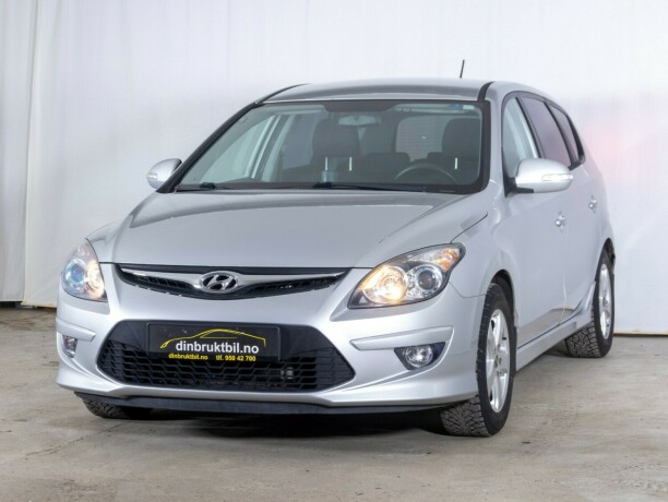 hyundai-i30-diesel-2012-big-2