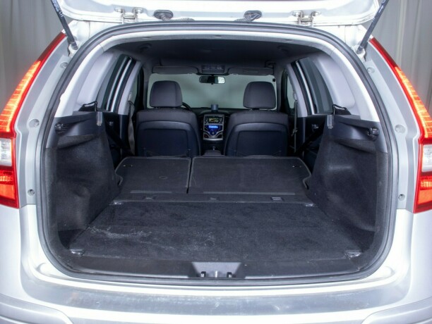 hyundai-i30-diesel-2012-big-11