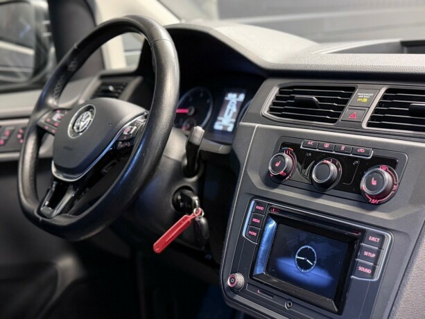 volkswagen-caddy-maxi-diesel-2018-big-12