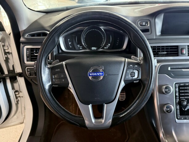 volvo-v70-diesel-2015-big-13