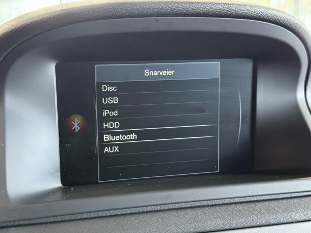 volvo-v70-diesel-2015-big-23