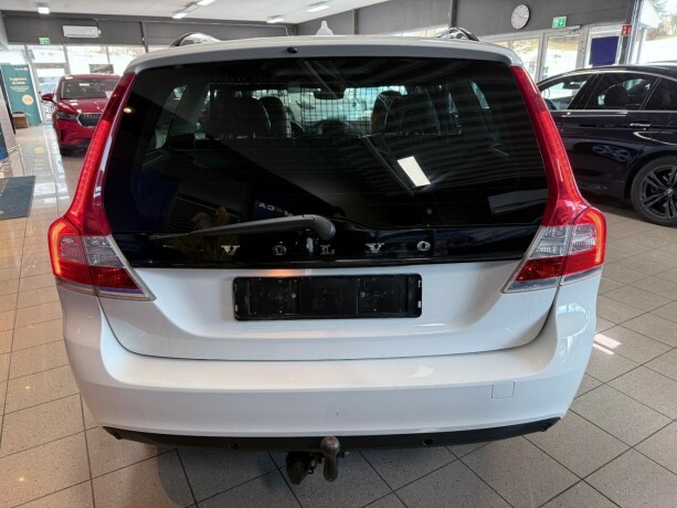 volvo-v70-diesel-2015-big-5