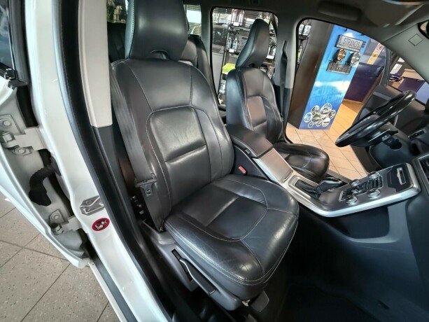 volvo-v70-diesel-2015-big-29