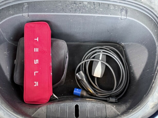 tesla-model-3-elektrisitet-2019-big-30