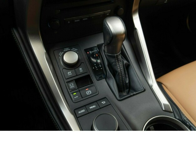 lexus-nx-300h-elektrisitetbensin-2016-big-16