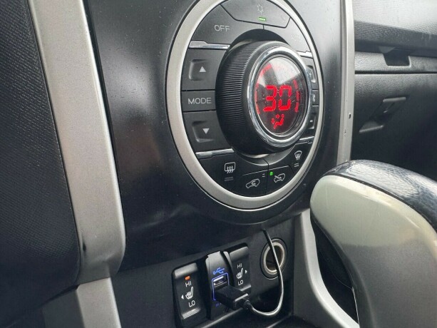 isuzu-d-max-diesel-2014-big-17