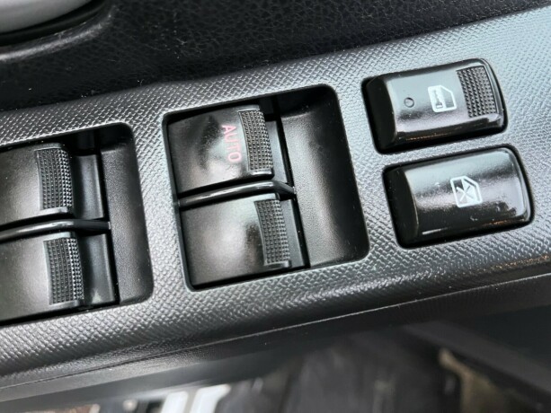 isuzu-d-max-diesel-2014-big-19