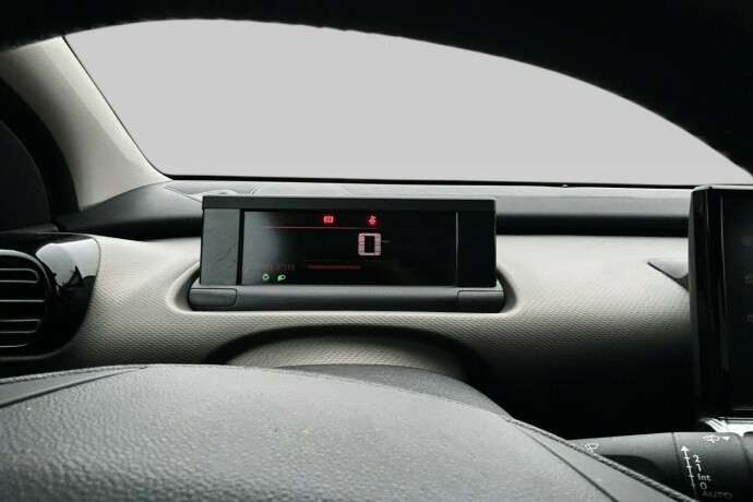 citroen-c4-cactus-bensin-2016-big-11