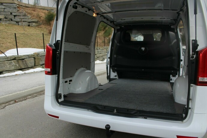 mercedes-benz-vito-diesel-2018-big-6