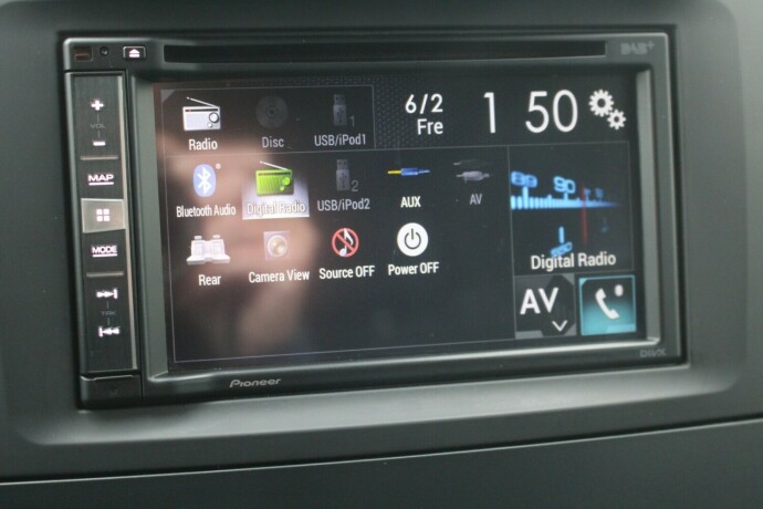 mercedes-benz-vito-diesel-2018-big-22