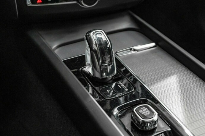 volvo-xc-60-elektrisitetbensin-2019-big-20