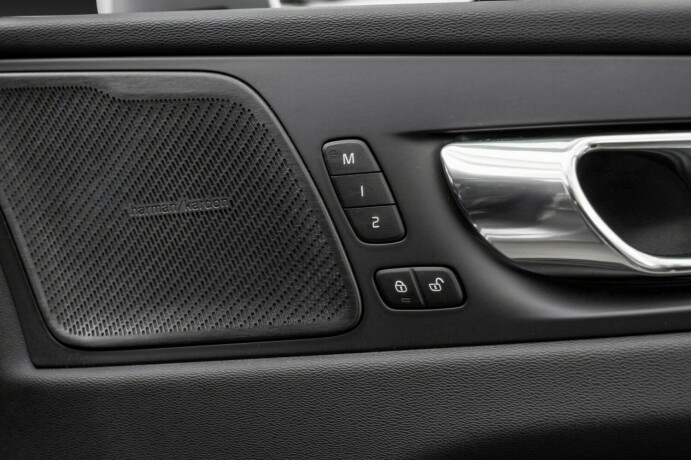 volvo-xc-60-elektrisitetbensin-2019-big-28