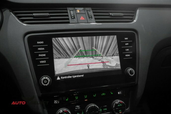 skoda-octavia-diesel-2019-big-41