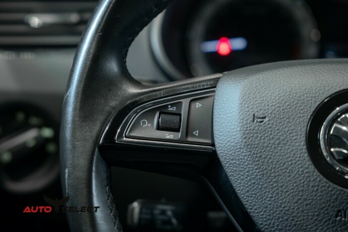 skoda-octavia-diesel-2019-big-26