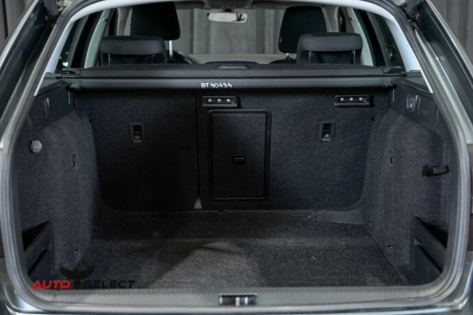 skoda-octavia-diesel-2019-big-9