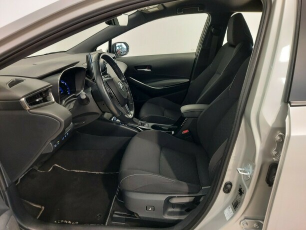 toyota-corolla-elektrisitetbensin-2020-big-16