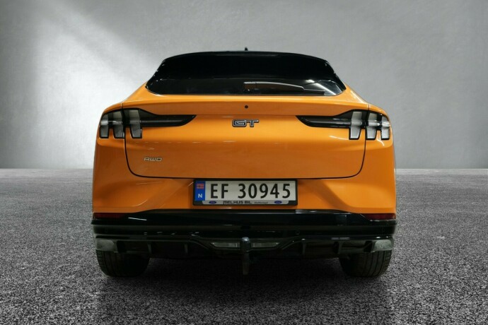 ford-mustang-mach-e-elektrisitet-2022-big-3